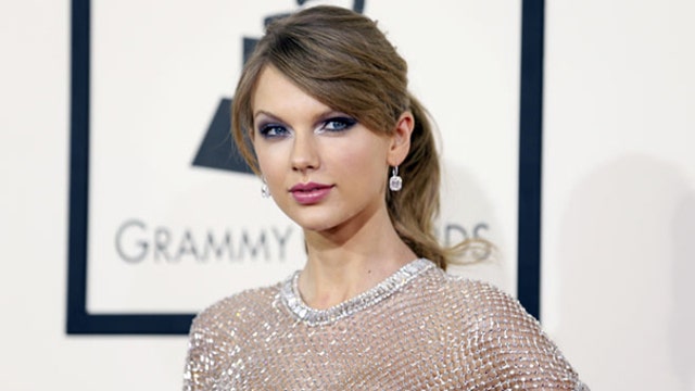 Lava Records CEO: Proud of Taylor Swift for taking on Apple