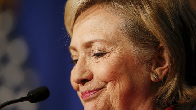 Clinton addresses email scandal  