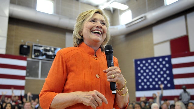 A new email problem for Hillary Clinton?