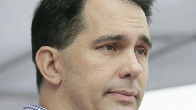 Scott Walker calls for end to federal unions