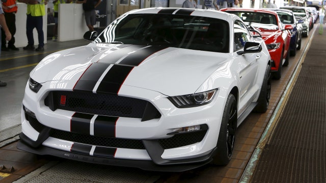 FNC Automotive Editor Gary Gastelu on reviews Ford’s new Mustang Shelby GT350.