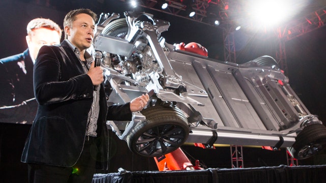 Bigger 3Q loss than expected for Tesla