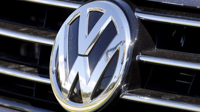 Volkswagen to reportedly offer cash to diesel car owners - Fox News