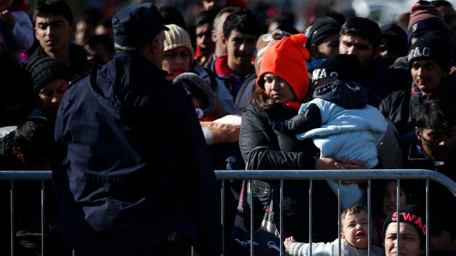 Voinovich: Allow refugees to come in under vetting process we have