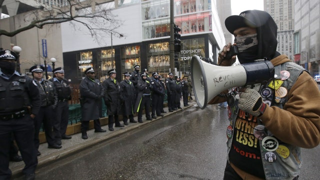 Fmr. NYPD detective on the Chicago protests