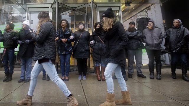 Protesters target Chicago’s shopping area on Black Friday