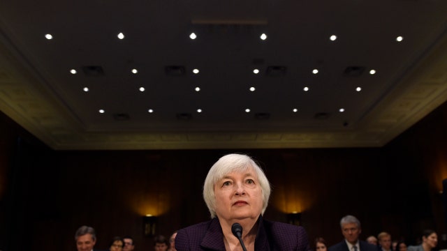 Fed keeps interest rates unchanged