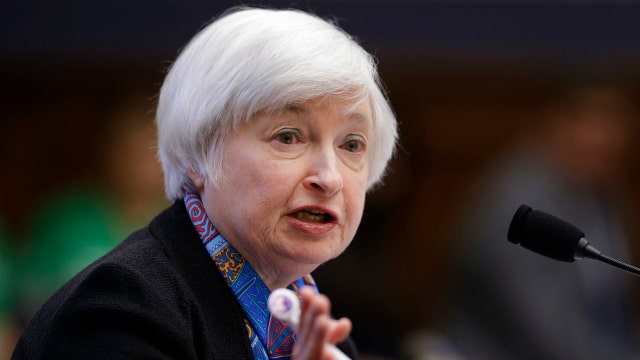 Why the Fed missed its chance on rate hikes