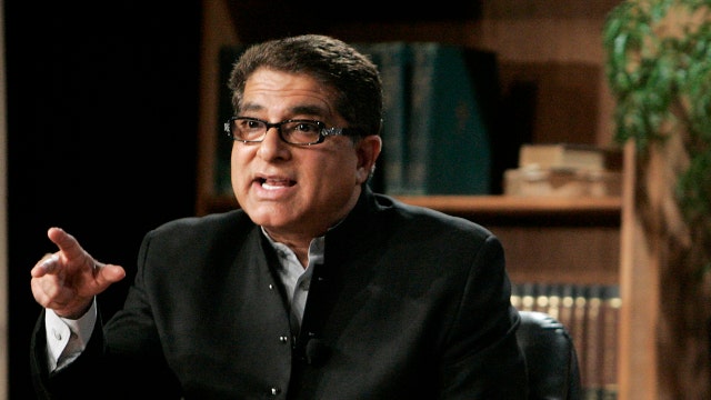 Famed spiritual advisor Deepak Chopra teams up with Hollywood nutritionist Kimberly Snyder to transform the way Americans approach health and wealth.