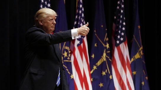 Trump Adviser Sessions Meets With Top Conservative Economists