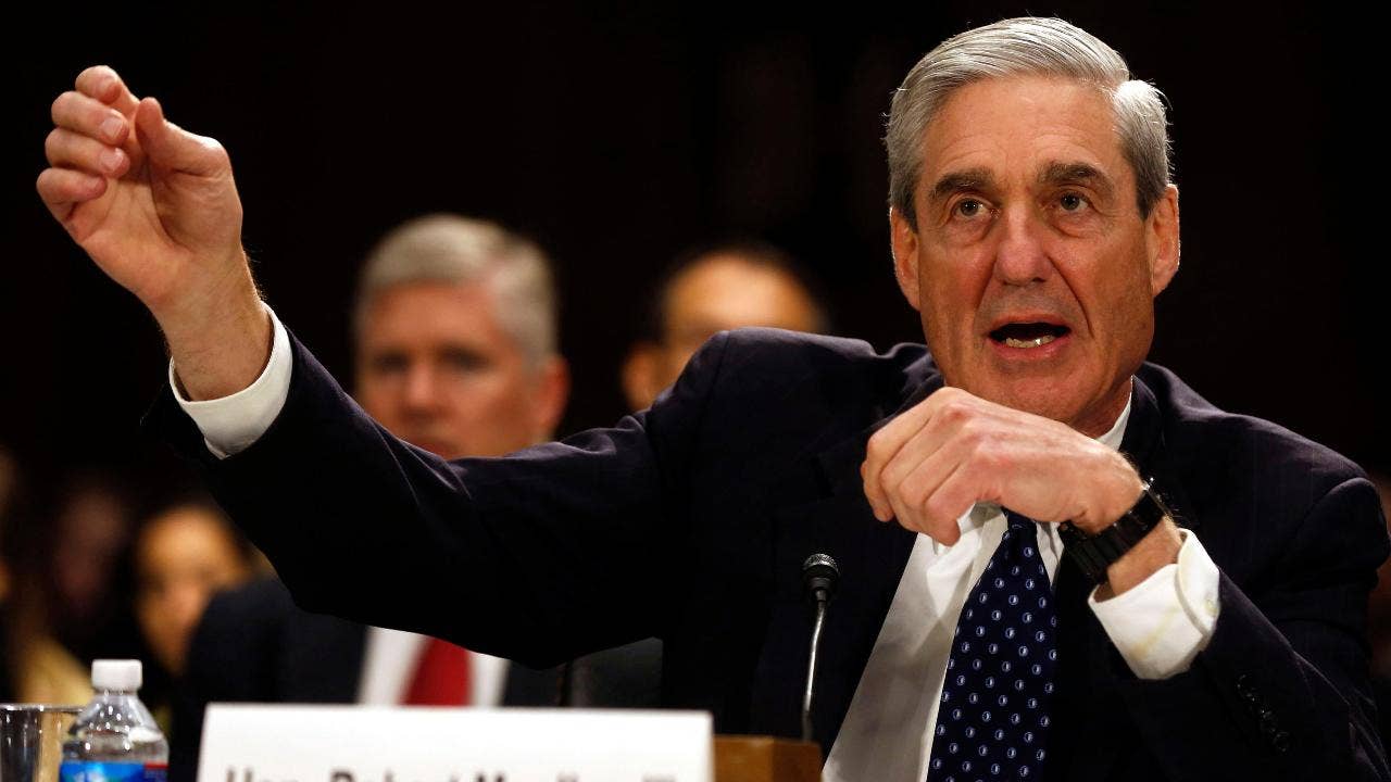 Cracks in Mueller probe: Questions over Manafort charges, Flynn plea embolden Trump allies