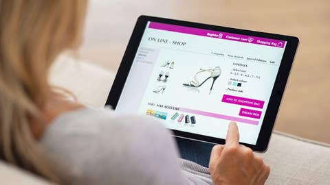 Facebook users praise woman's online shopping hack: 'Genius'