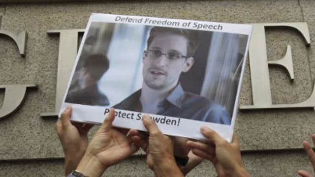 New York Times, Guardian call for clemency for Snowden
