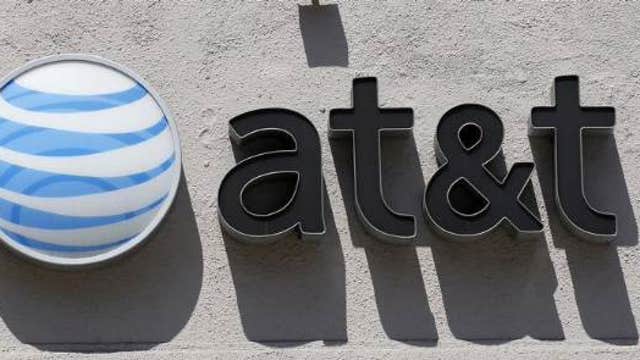 AT&T offers T-Mobile users up to $450 to switch service