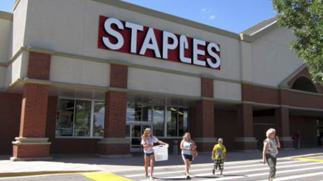 Post Office union threatens boycott of Staples