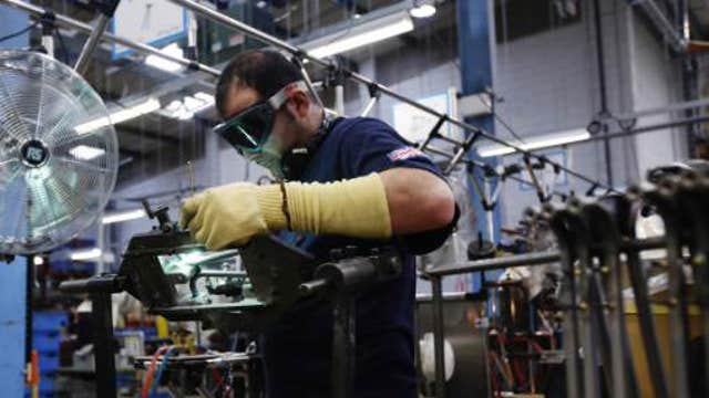 U.S. Manufacturing PMI falls in January