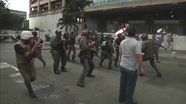 Protests spread in Venezuela