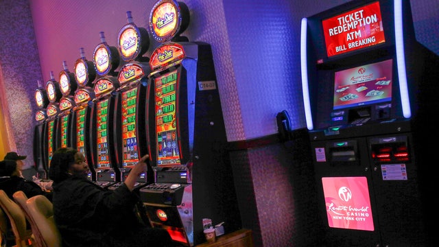 Las Vegas casino workers consider ObamaCare strike