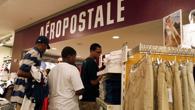 Aeropostale shares hit new low