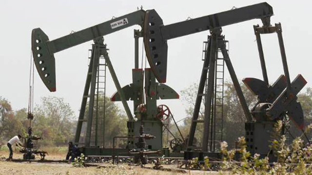 Should U.S. tap its oil reserves to punish Russia?