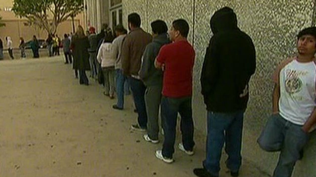 FBN’s Diane Macedo breaks down the latest report on unemployment.