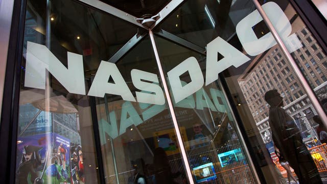 Selloff puts Nasdaq down for the week