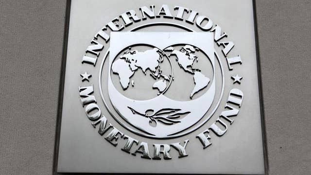 IMF trims outlook for global economic growth