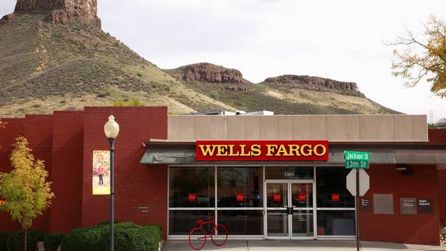 Are Wells Fargo and JPMorgan a buy?