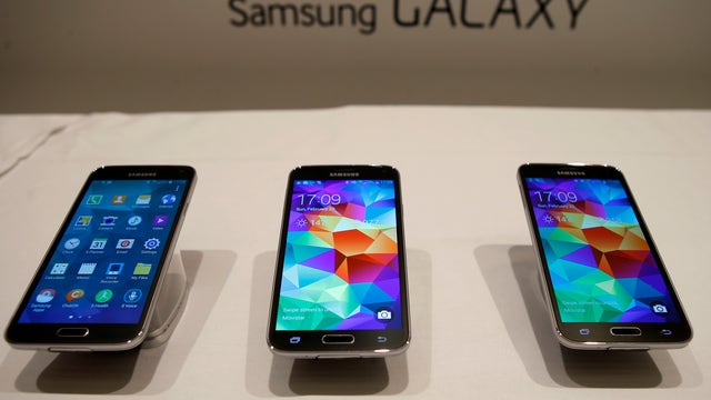 Samsung debuts Galaxy S5