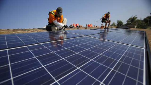 Google teams with SunPower to finance residential solar projects