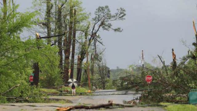 Tornadoes ravage southern U.S.