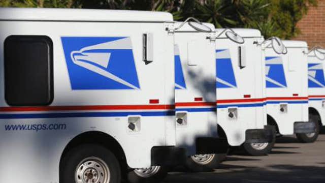 U.S. Postal Service loses $1.9B in 2Q