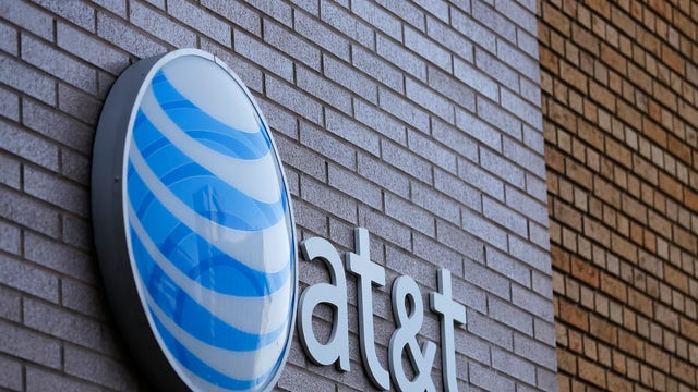 AT&T ramping up for multi-billion-dollar bid for DirecTV