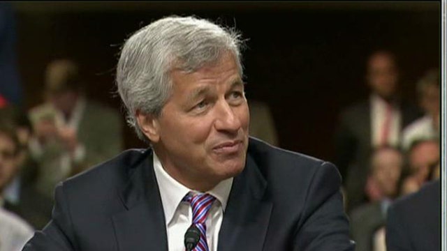 Dimon Gets Vote of Confidence from JPM Shareholders