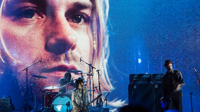 Nirvana, Hall & Oates inducted into Rock & Roll Hall of Fame