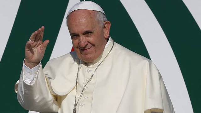 Pope Francis takes issue with ‘greedy’ bankers