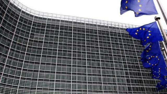 EU pushes for trading tax