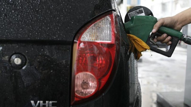 Wal-Mart offers help at the gas pump