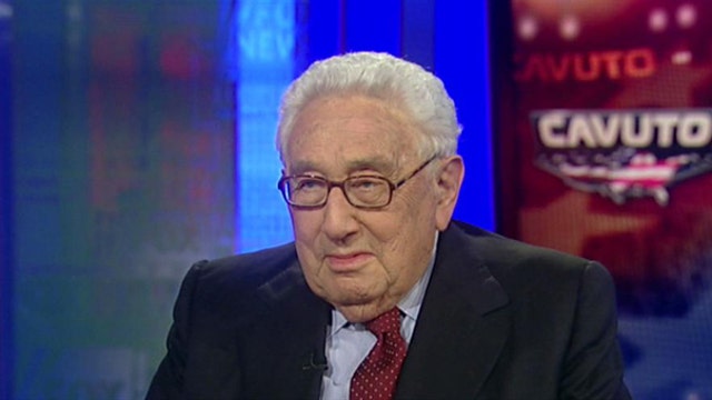 Kissinger: Against Our Interest to Cut Aid to Egypt Now
