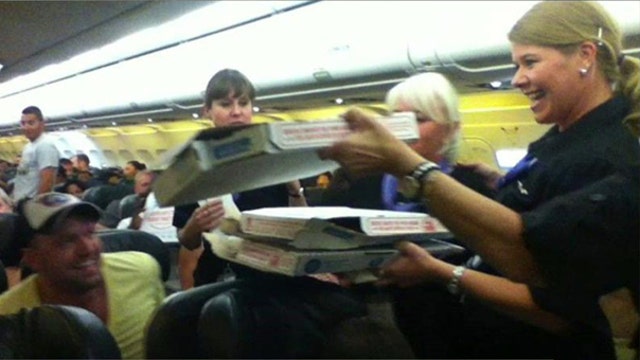 Frontier Airlines Pilot orders pizza for the passengers