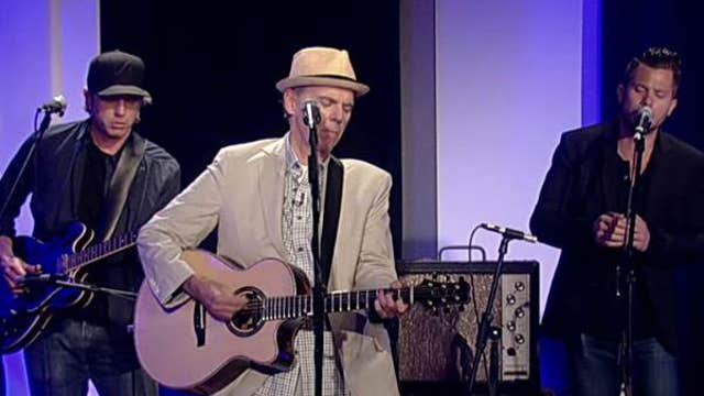 John Hiatt performs ‘Terms of My Surrender’