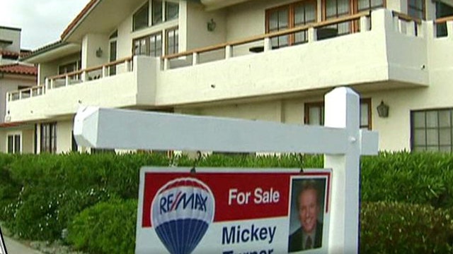 Mortgage Rates Fall from 2-Year High