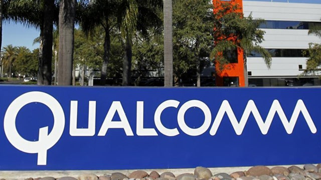 Qualcomm 3Q earnings top estimates