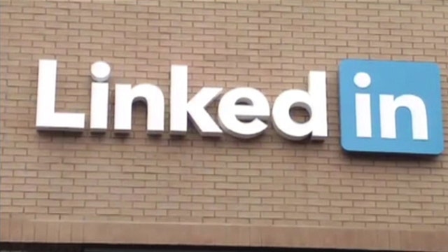 LinkedIn 2Q earnings top estimates