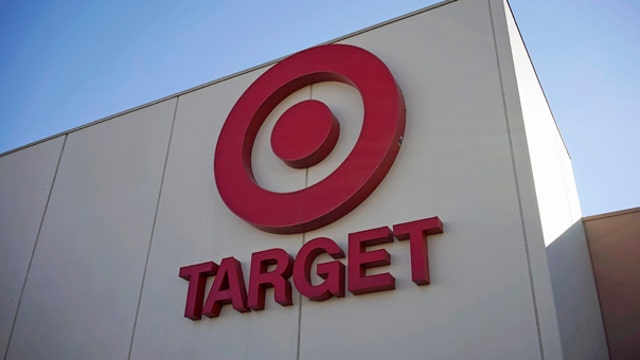 Target shares down on lower 2Q outlook