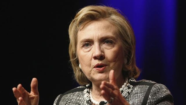 Hillary Clinton criticized President Obama on Iraq, Syria