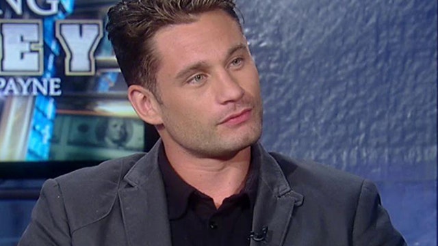 Making Money with boxing champ Chris Algieri