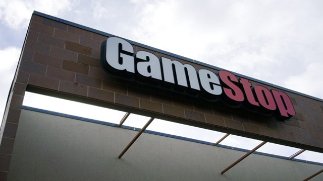 GameStop 2Q earnings top estimates
