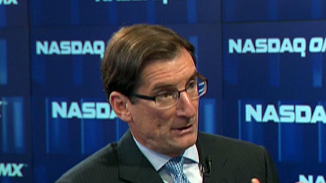 Nasdaq CEO Defends Handling of ‘Flash Freeze’