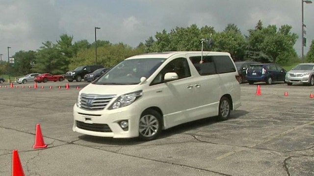 Toyota to Unveil 19 New Hybrids